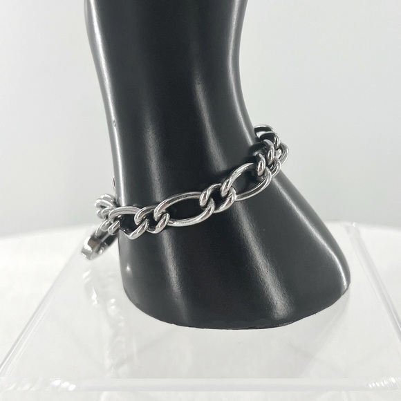 Juicy Couture Heart Bracelet - Picture 4 of 15